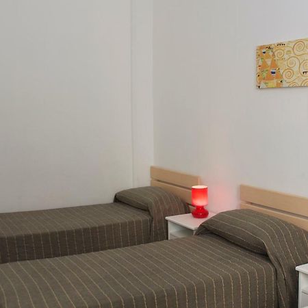 Perdiana House Apartment Генуа Екстериор снимка