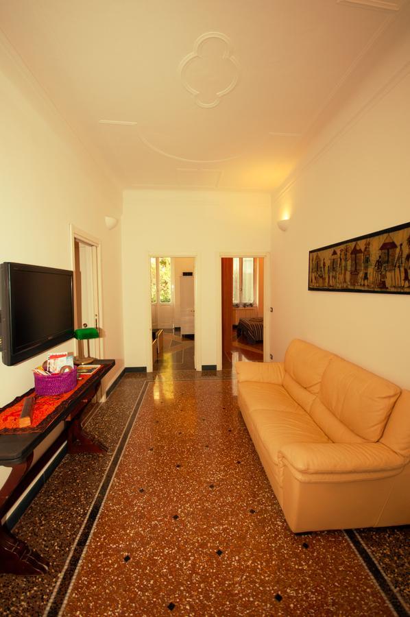 Perdiana House Apartment Генуа Екстериор снимка